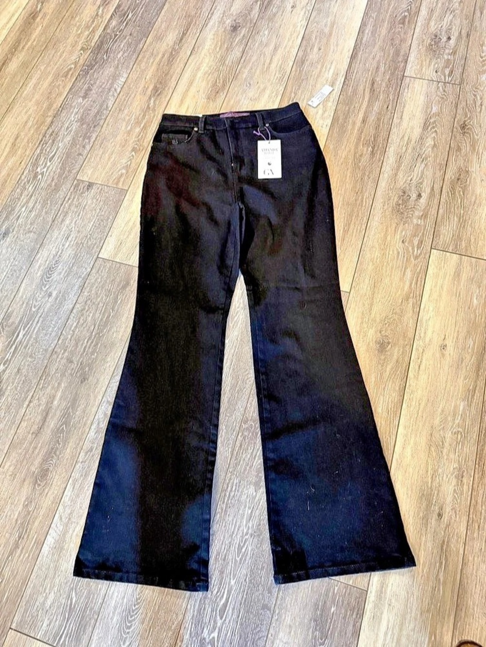 Gloria Vanderbilt Amanda Bootcut Jeans in Black Size 8 NWT